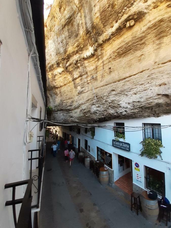 La Roca Encantada Setenil De Las Bodegas Екстер'єр фото